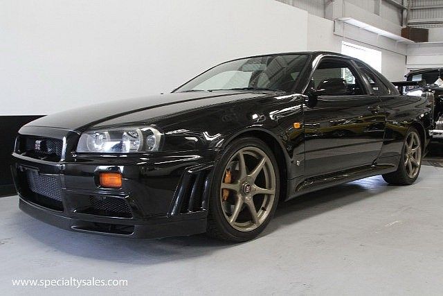 AUTOart's Nissan Skyline GTR R34 VSpec II - Datsun ...